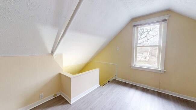 Building Photo - 2681 E 126th St