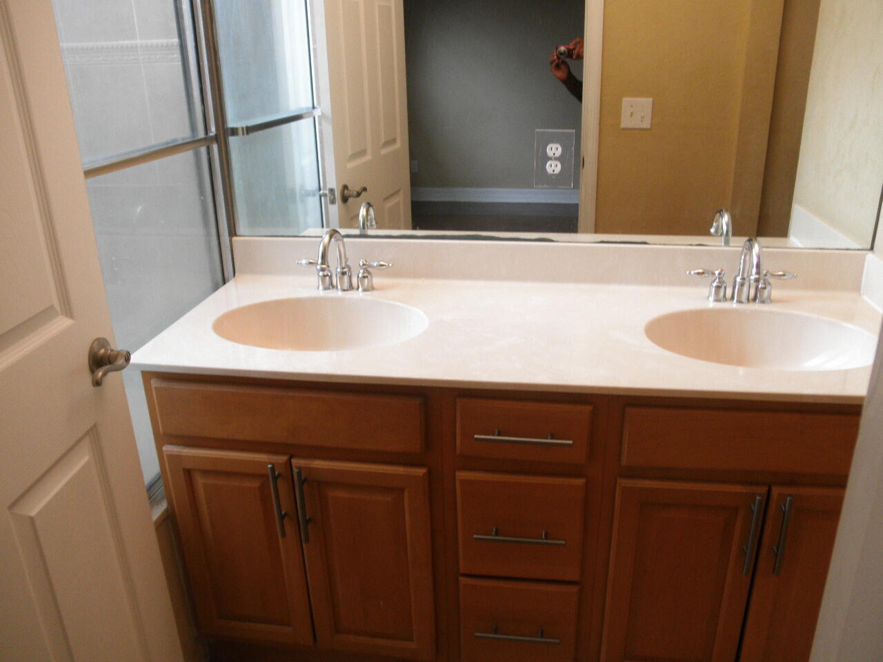 Building Photo - 888 Pipers Cay Dr