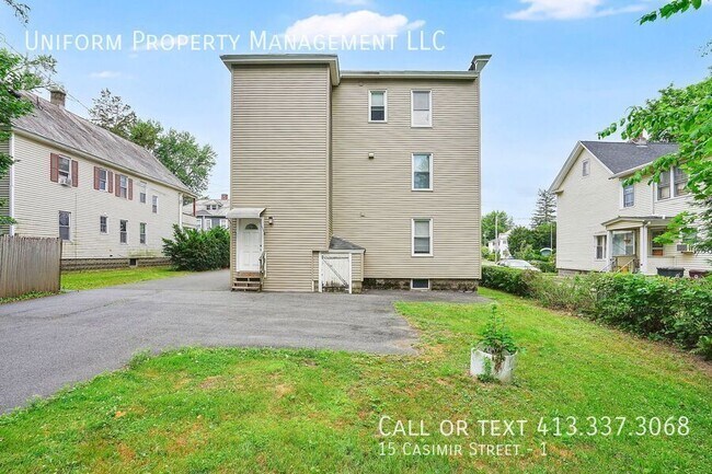 Building Photo - 15 Casimir St