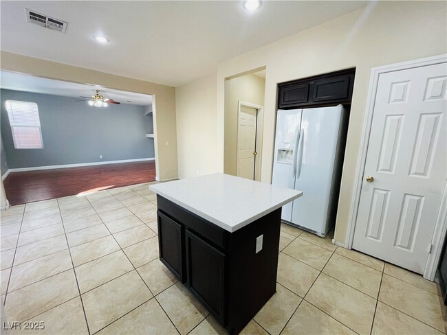 Building Photo - 8822 Imperial Forest St