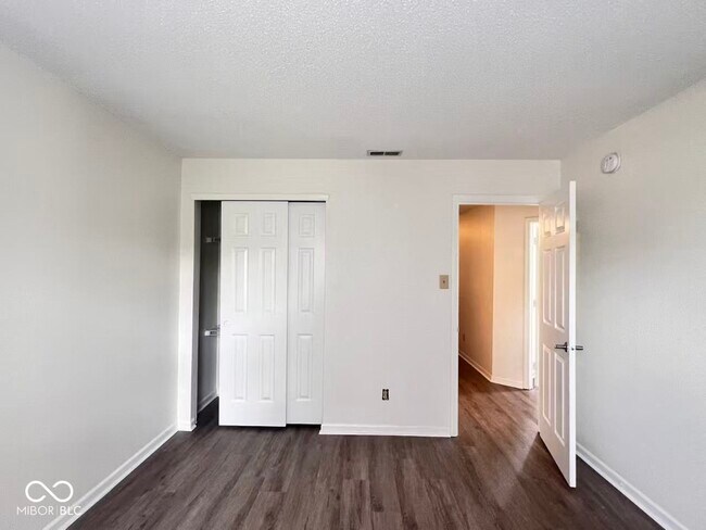 Building Photo - 10965 Sweetsen Rd