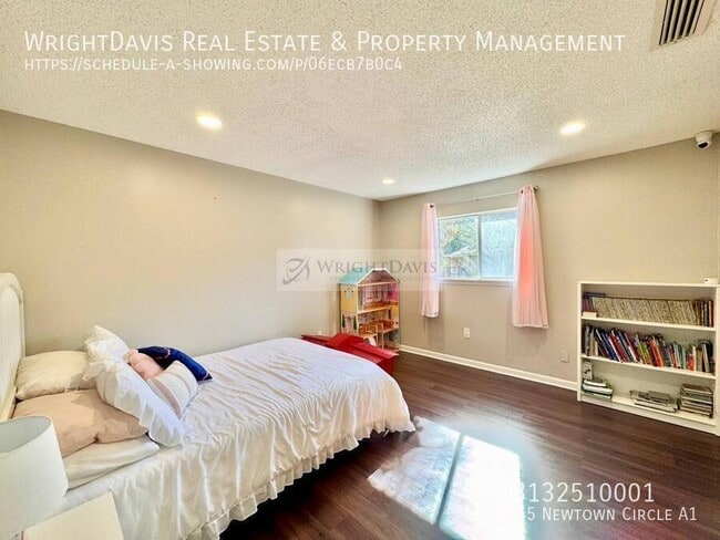 Building Photo - 6345 Newtown Cir