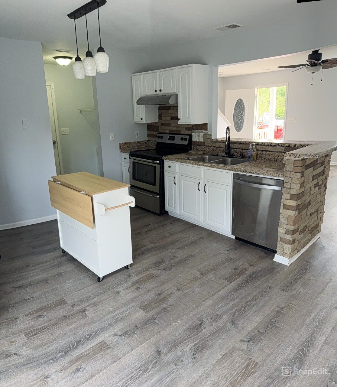 Building Photo - 140 Wigmore Ln