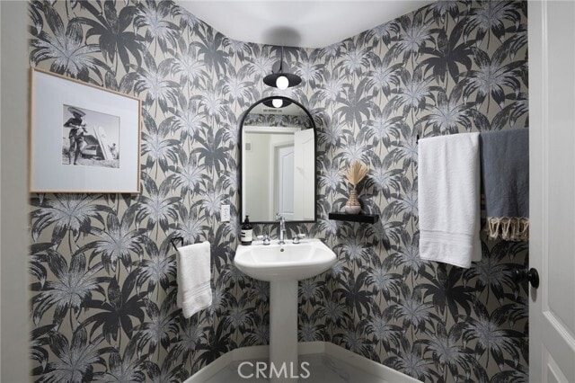 Building Photo - 5 Auvergne