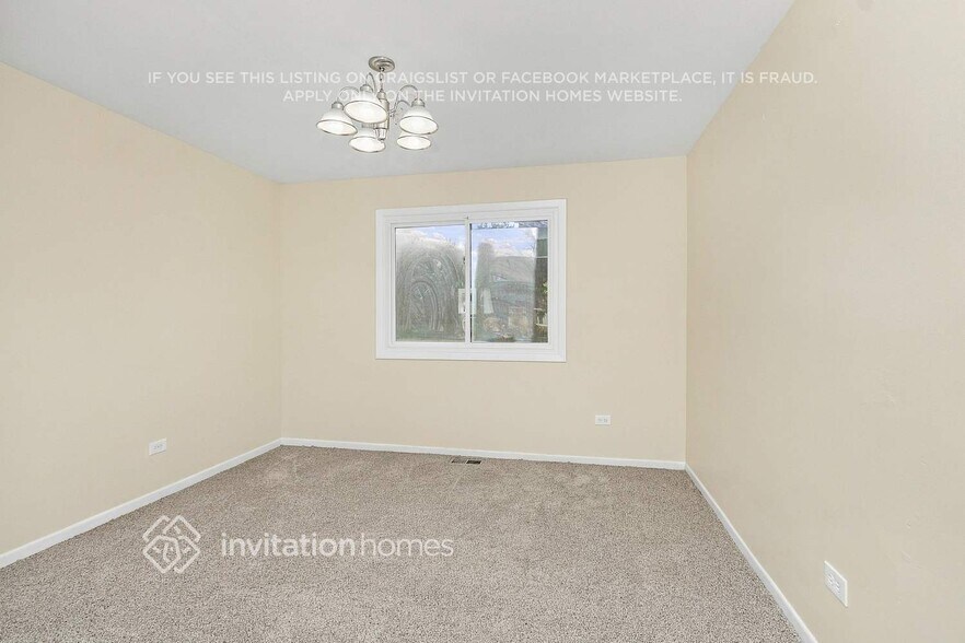Building Photo - 22830 Lakeshore Dr