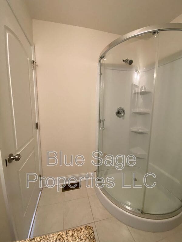 Building Photo - 432 E Baltimore Ave