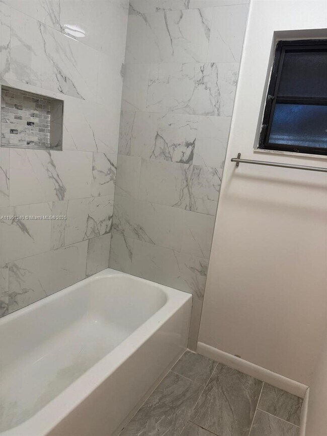 Building Photo - 11701 NW 37th Pl