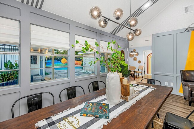 Building Photo - 13330 Trompilla Ln