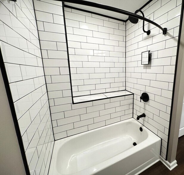 Building Photo - 9592 Maple Way