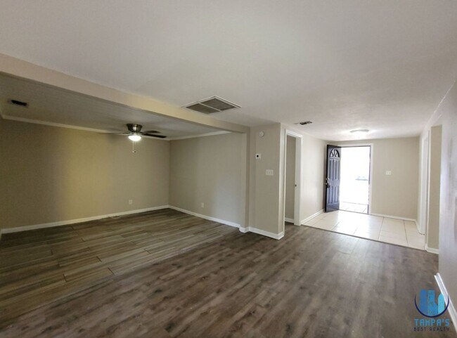 Building Photo - 1504 E 99th Ave
