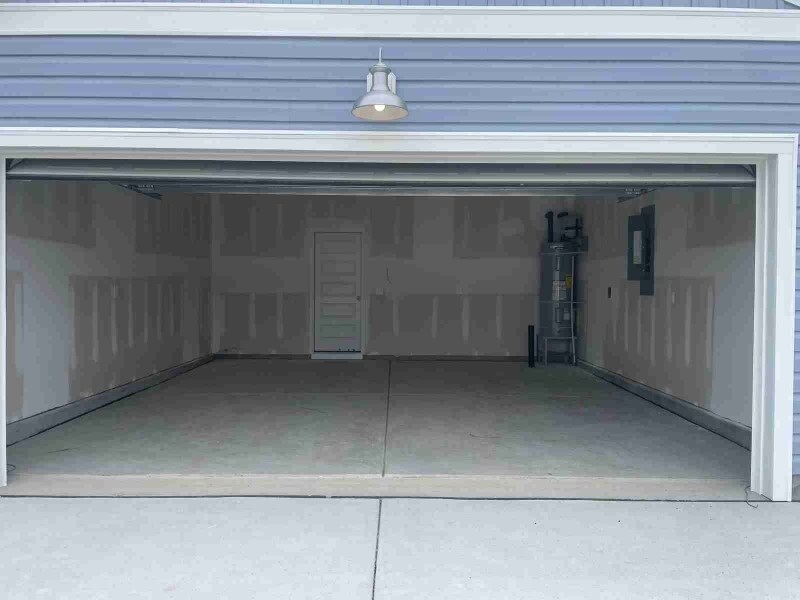 Building Photo - 454 Ladyfish Loop NW