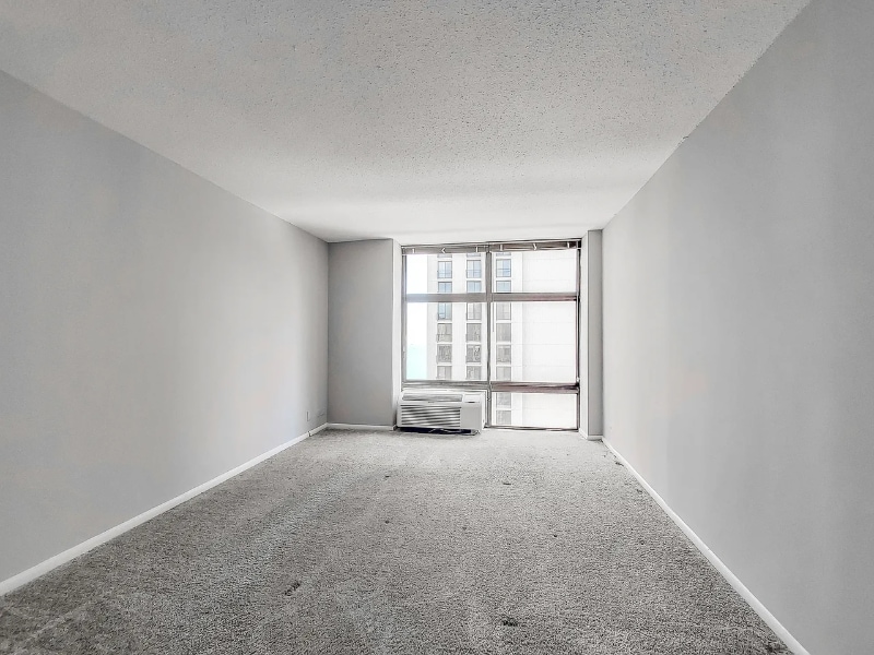 Building Photo - 1220 N Stone St