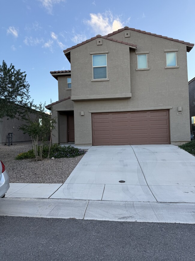 Primary Photo - 794 E Catwalk Pl