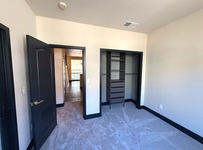 Building Photo - NEW CONSTRUCTION HUGE 1800sf 3BR/3BA 2GR Caballo Hills Townhome Western Views AVAIL NOW