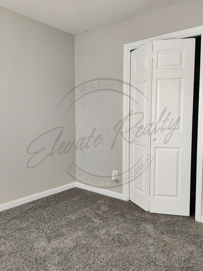 Building Photo - ON SPECIAL! THIS PROPERTY HAS A 1/2 OFF TH...