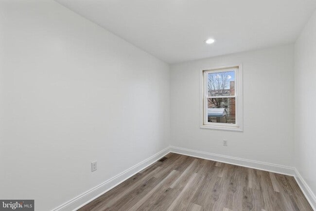 Building Photo - 458 Federal St