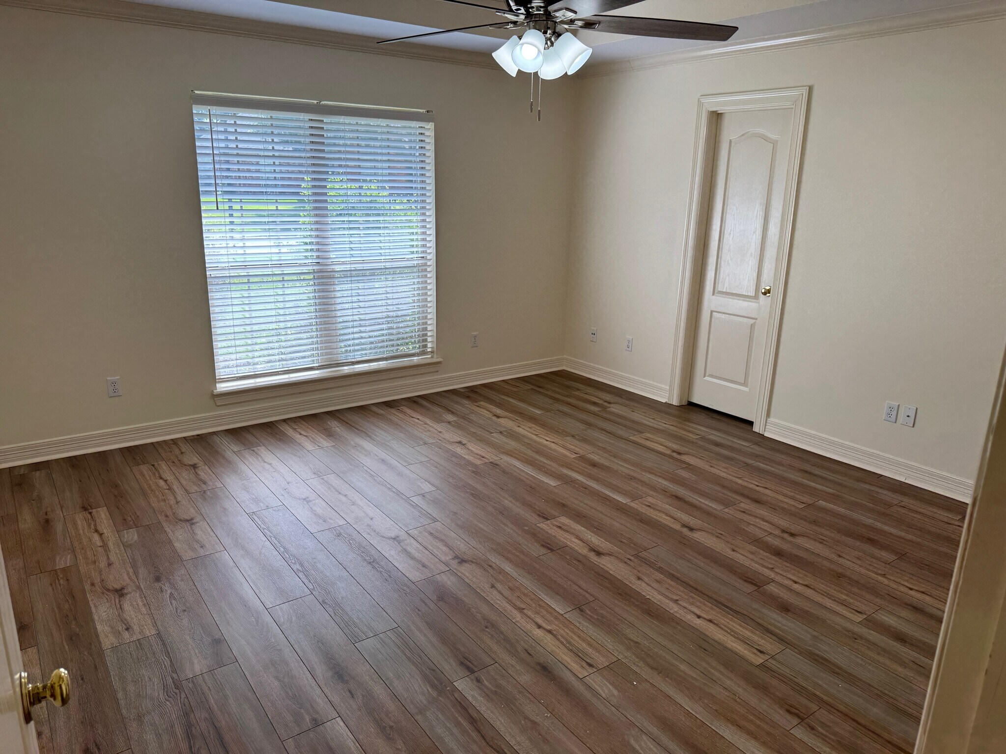 Master Bdrm - 1601 S Lexington Dr
