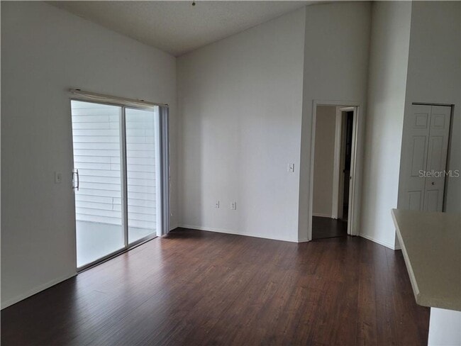 Building Photo - The Gables at Lakeside 2/2