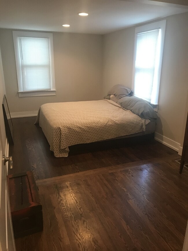 Building Photo - Beautiful House in The Benson Area! Large 2 car Garage!