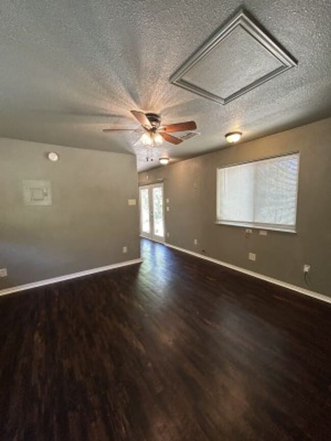 Building Photo - 17032 County Rd 1261