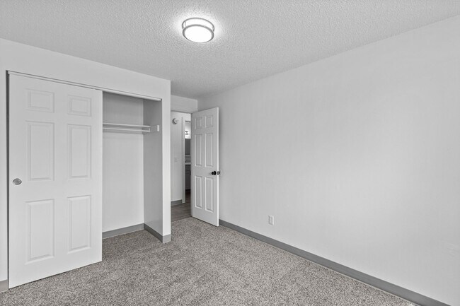 Building Photo - Amazing Two Bedroom!