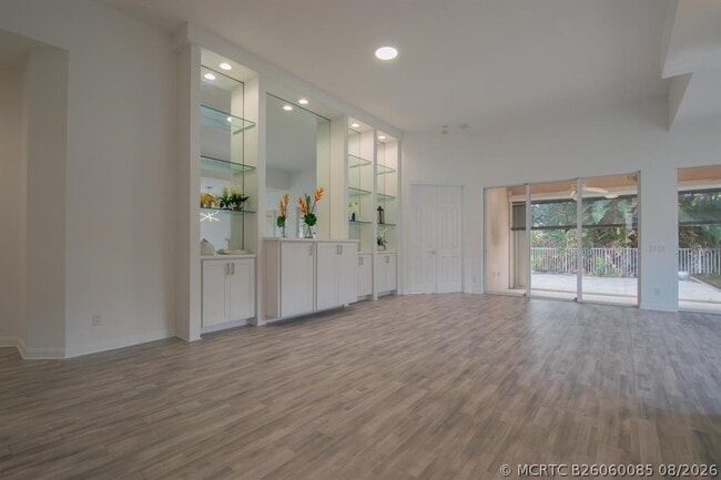 Building Photo - 7046 Fish Creek Ln