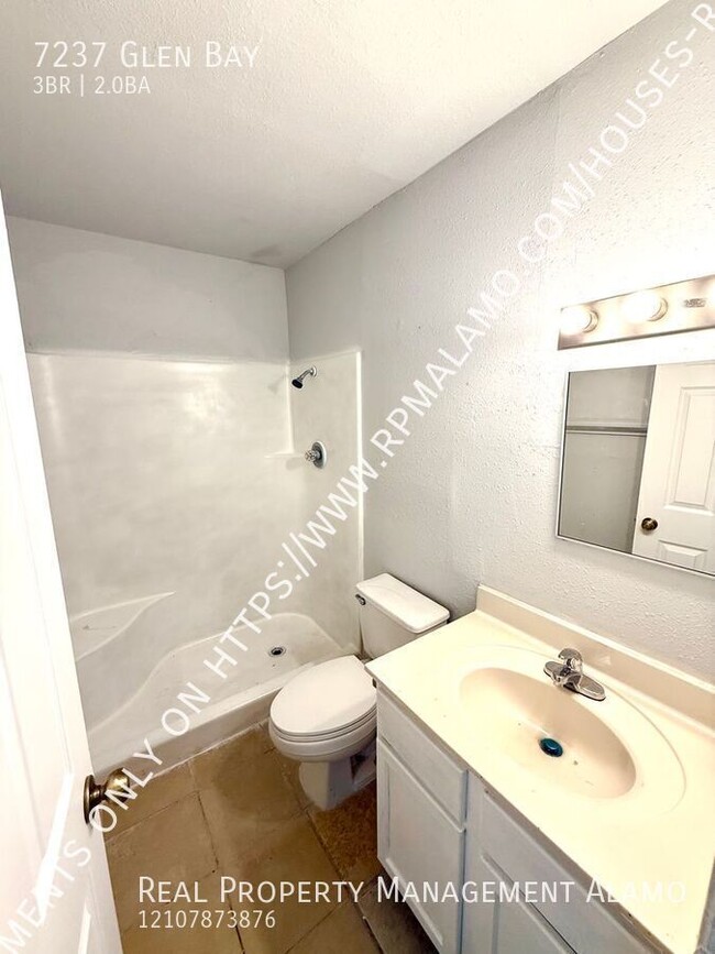 Building Photo - 7237 Glen Bay Dr
