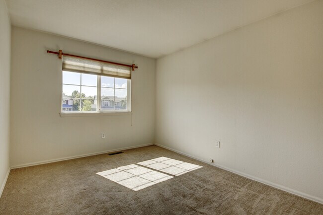 Building Photo - Beautiful Home for Rent at The Meadows in ...