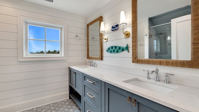 Building Photo - 1058 Debordieu Blvd