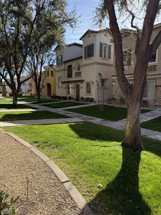 Primary Photo - Tri-level townhouse at Gilbert & Guadalupe!