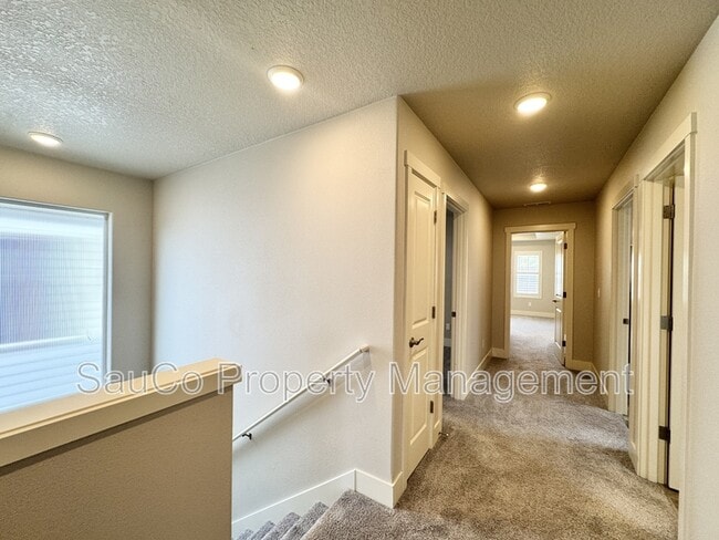 Building Photo - 14419 SW 168th Ave