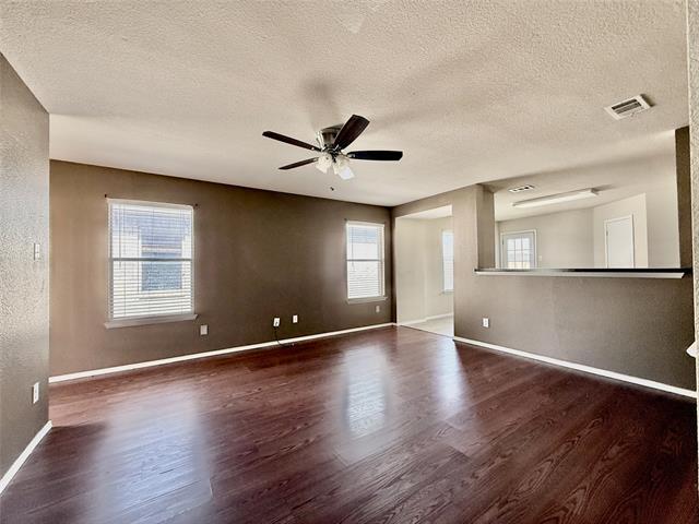 Building Photo - 5912 Ridge Lake Dr