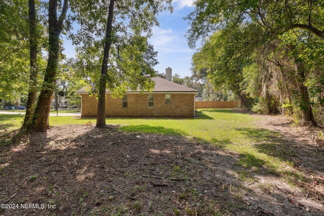 Building Photo - 1181 Westwood Dr