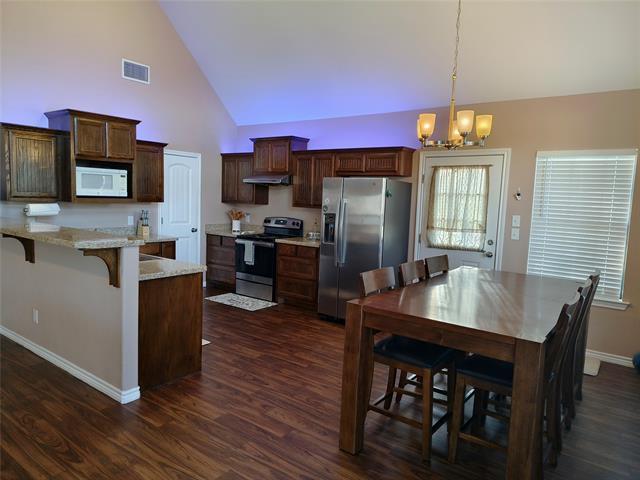 Building Photo - 100 E Bluebonnet Dr