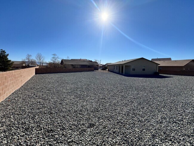 Building Photo - 771 Prairie Sage Ct SW