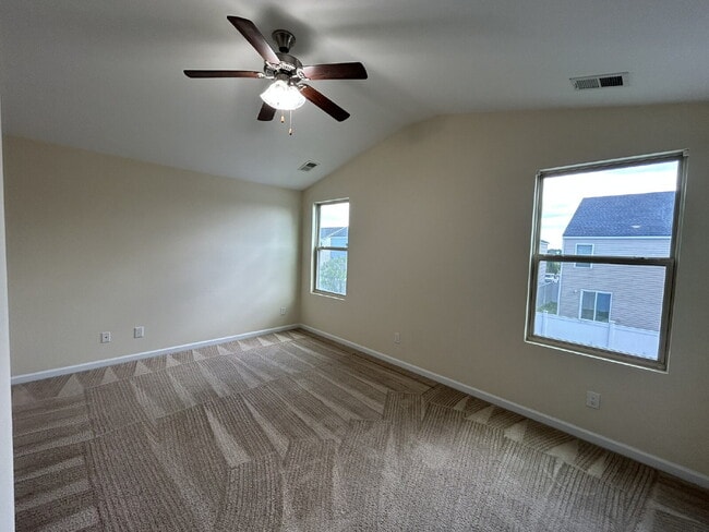 Building Photo - Home for Rent