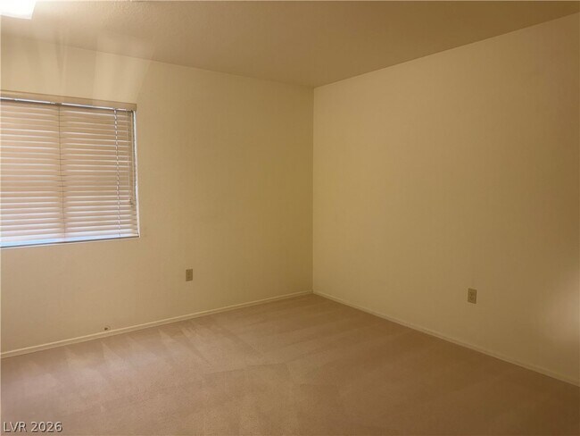 Building Photo - 8900 Kingsmill Dr