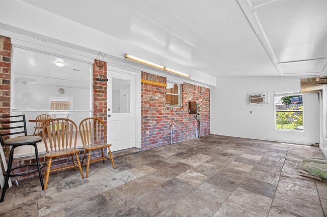 Building Photo - 6510 Grand Haven Dr