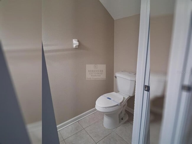 Building Photo - 2534 Glenrise Pl