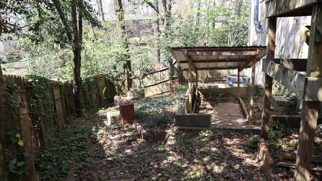 Building Photo - 503 Windsor Dr