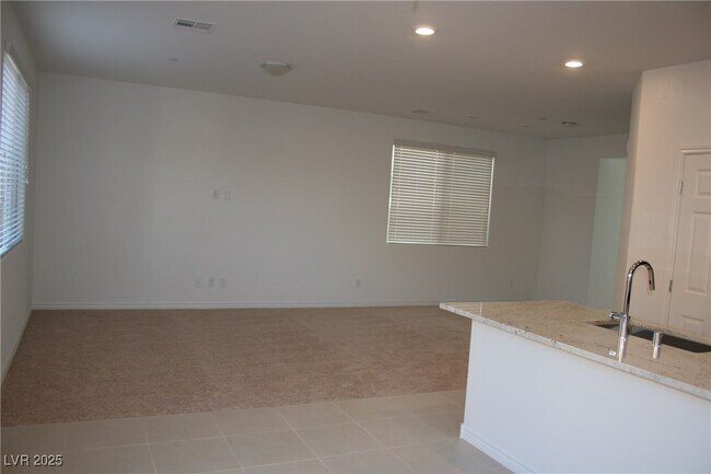 Building Photo - 917 Bluebell Brook St