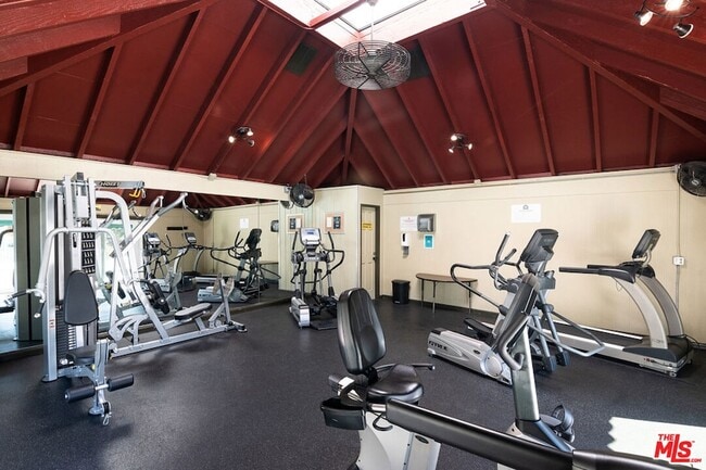 Building Photo - 4810 Hollow Corner Rd