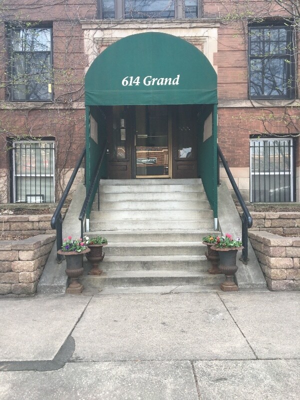 Primary Photo - 614 Grand Ave