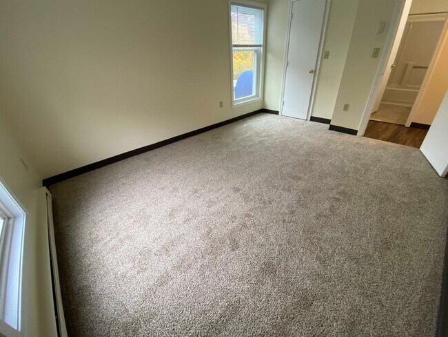 Building Photo - 143 Eastern Ave