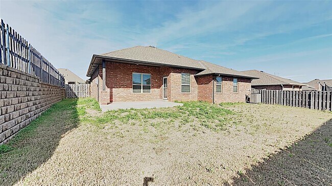 Building Photo - 3224 Wakefield Rd