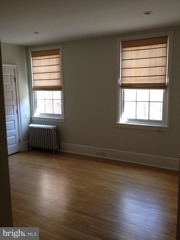 Building Photo - 324 S Juniper St