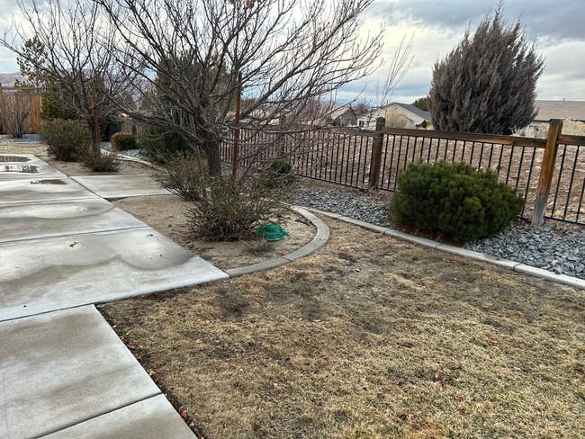 Building Photo - Great single story home in Wingfield Spring