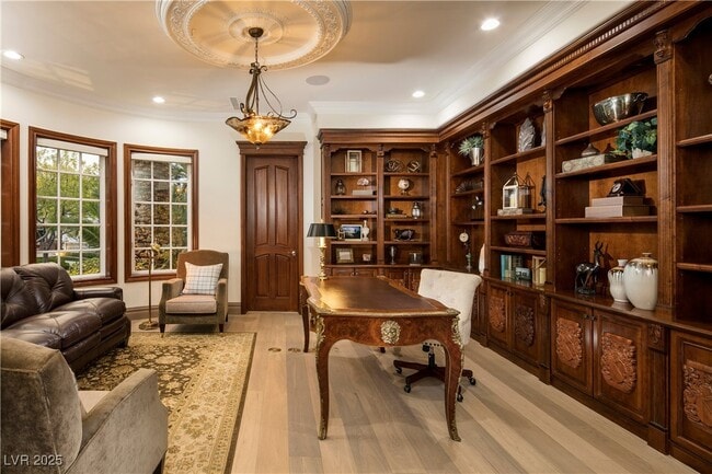 Building Photo - 8801 Palm Greens Ct