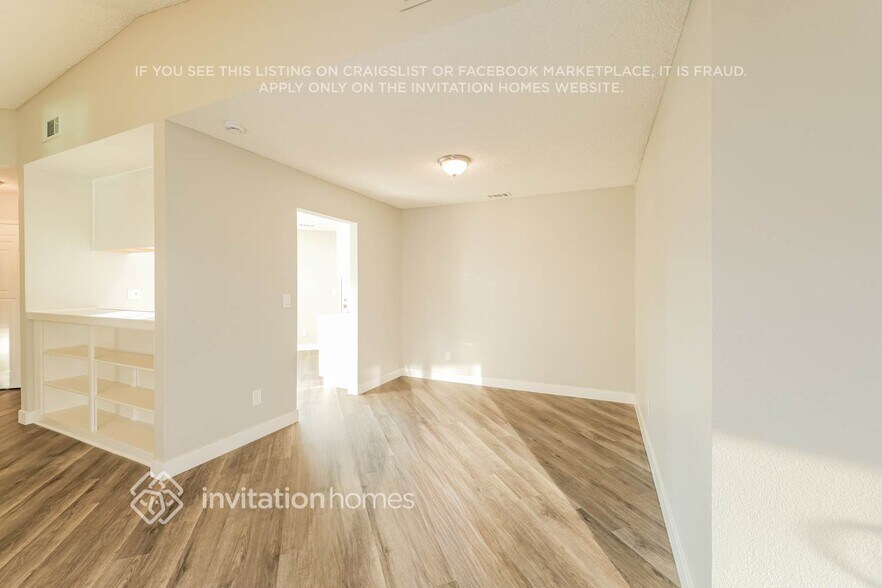 Building Photo - 1009 Murre Way