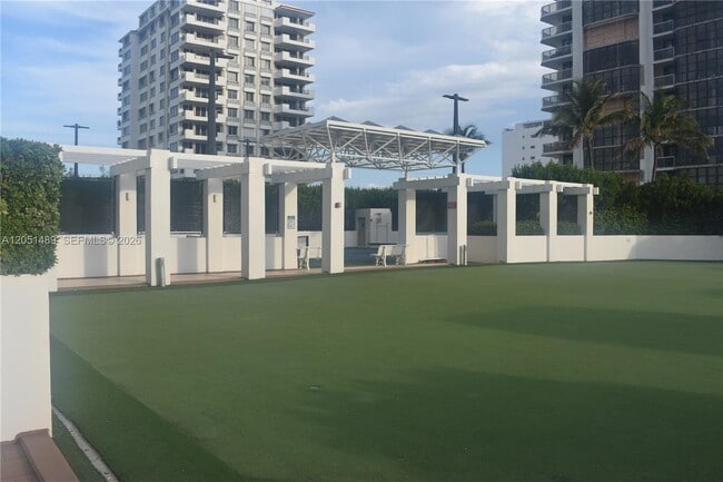 Building Photo - 6365 Collins Ave